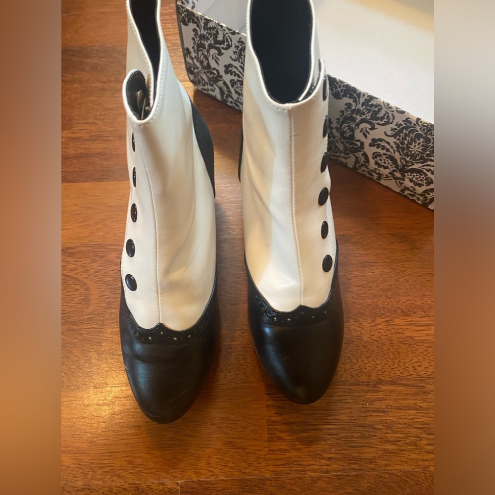 Bordello Black and White Vintage-Inspired Ankle Booties - Picture 3 of 14